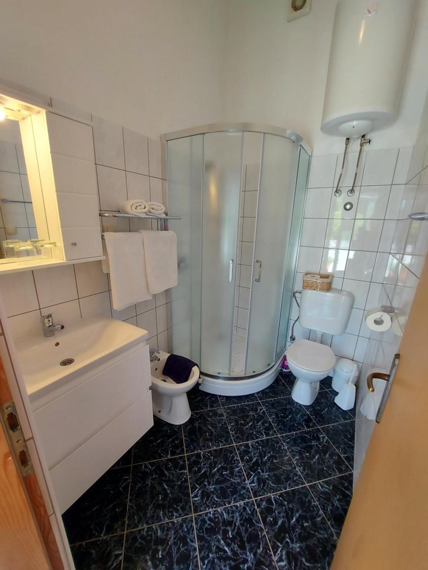 Vila Kraljica Malinska Chambre photo