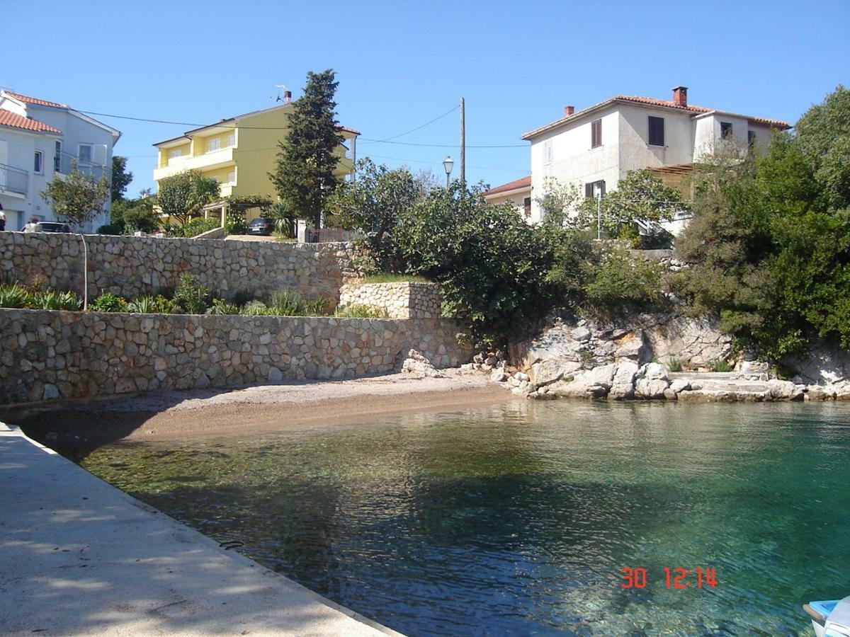 Vila Kraljica Malinska Extérieur photo